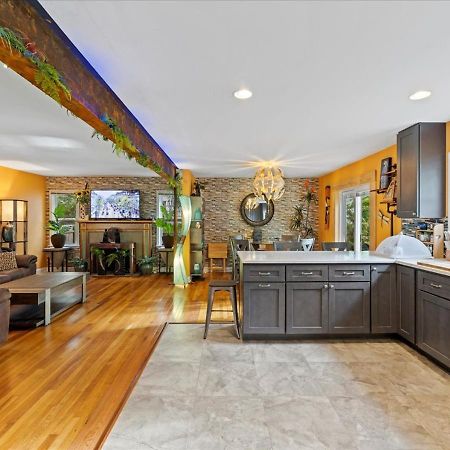 Charming 3 Bedroom House In A Quiet Neighborhood コロンバス エクステリア 写真